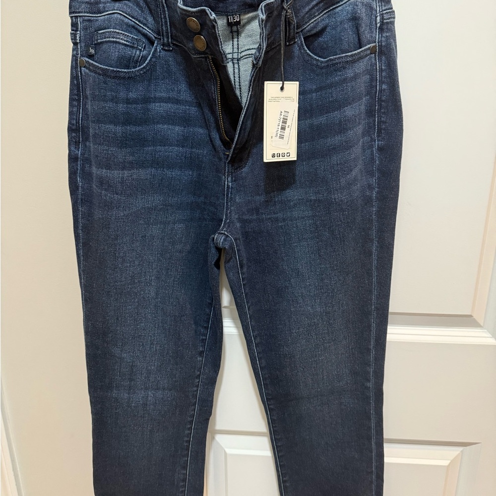 Judy Blue High Rise Dark Wash Skinny Capri